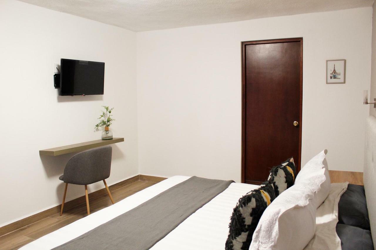 Suites Ciento 37 Леон Экстерьер фото
